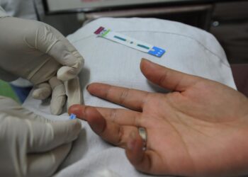 En El Alto, una persona se contagia con VIH-SIDA por día.