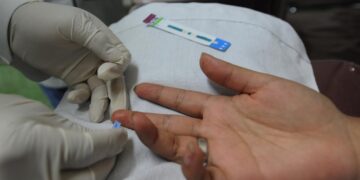 En El Alto, una persona se contagia con VIH-SIDA por día.