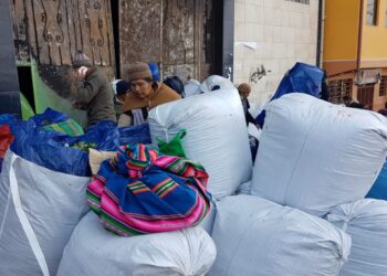 Mujeres del mercado de coca de Villa El Carmen anuncian huelgas y crucifixiones