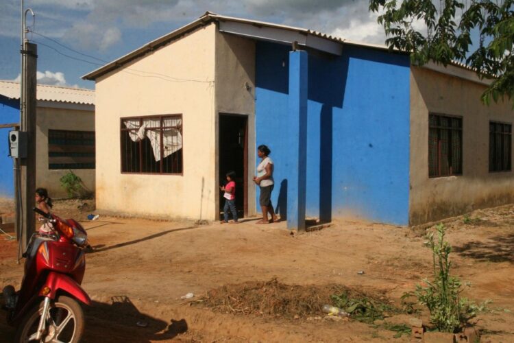 Una vivienda social en el trópico del país. Foto: La Razón-archivo