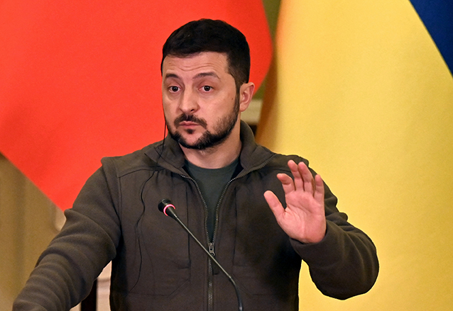 Zelenski: Bajmut, en Donetsk, ha quedado 'reducida a cenizas'.