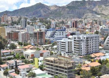 Piden investigar a la Subalcaldía de la zona Sur de La Paz por construcciones ilegales