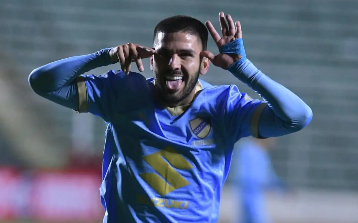 Bolívar aplasta 5-0 a Tomayapo y va fuerte por Cienciano