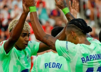 El Barça arranca con triunfo cómodo ante un Mallorca con nueve