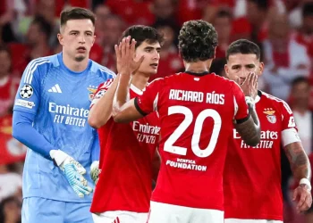 Benfica deja al Fenerbahçe de Mourinho fuera de la Champions
