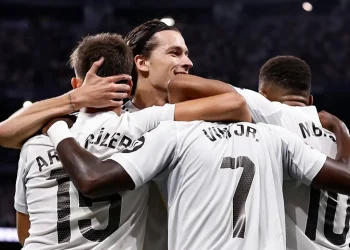Real Madrid sella pleno de victorias ante el Mallorca y es líder