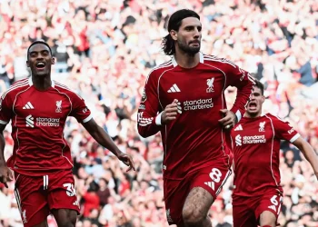 Liverpool queda líder en solitario en la Premier