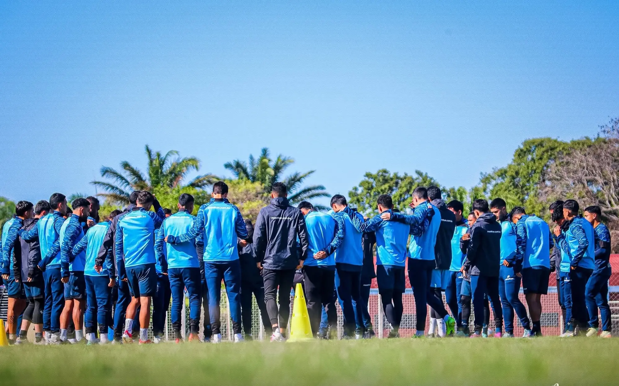 El plantel de Blooming entra en paro por tres meses de deuda