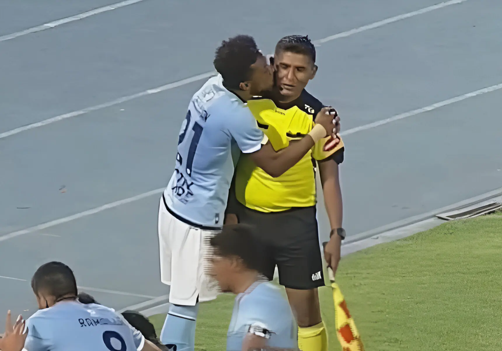 Juez Orellana, suspendido por no informar el beso de Ballivián