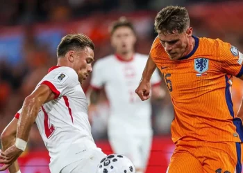 Países Bajos y Polonia se neutralizan 1-1 en choque estelar de grupo G