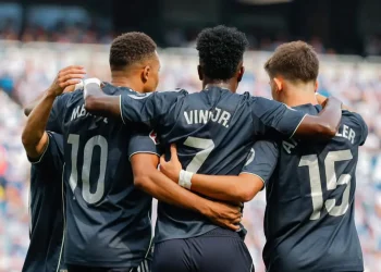 El Real Madrid logra una sufrida victoria ante la Real Sociedad (1-2)