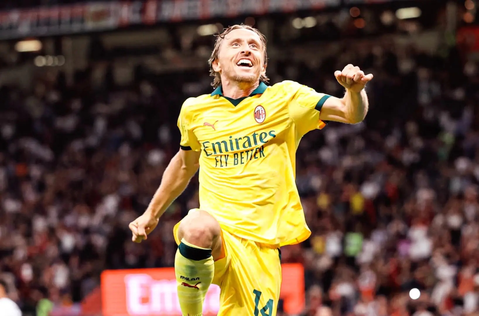 Luka Modrić se estrena como goleador para dar el triunfo al Milan