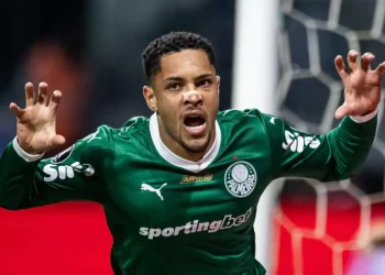 Vitor Roque y López meten a Palmeiras en semifinales de Libertadores