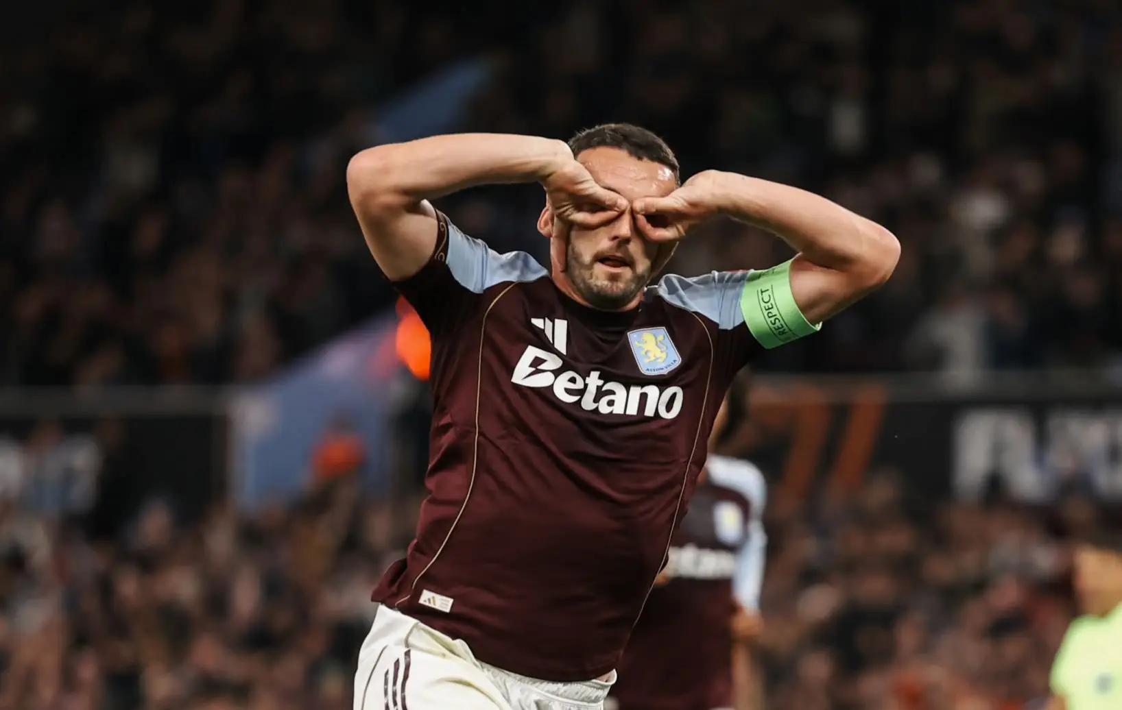 Aston Villa mitiga su crisis con la Europa League