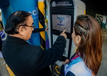 El municipio de Cochabamba habilitó esta tarjeta para pagar el uso de parqueos tarifados. FOTO: Economy