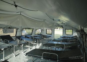 Una de las tiendas del Hospital Móvil habilitado para la atención del dengue en Santa Cruz. Foto: Ministerio de Salud