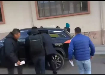 Imagen de la aprehensión del presidente del Concejo de Potosí. FOTO: Captura RRSS