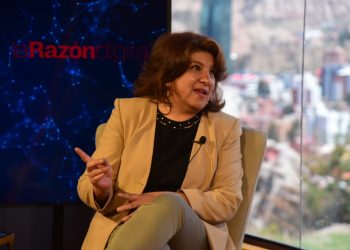 La directora general de Lucha contra la Trata y Tráfico de Personas del Viceministerio de Seguridad Ciudadana, Carola Arraya, habla sobre los predios de la FELCV. Foto: Rodwy Cazón