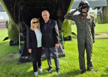 Netanyahu visitó a soldados de la FDI/FDI
