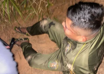 El uniformado intentó huir pero lo interceptaron/Diprove Pando