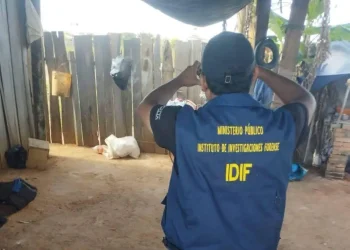 Personal del IDIF realiza las pesquisas del caso. FOTO: RRSS