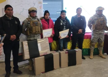 Cuatro regiones dan inicio a la distribución de maletas electorales