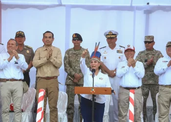Boluarte visitó la isla en disputa con Colombia/Presidencia de Perú