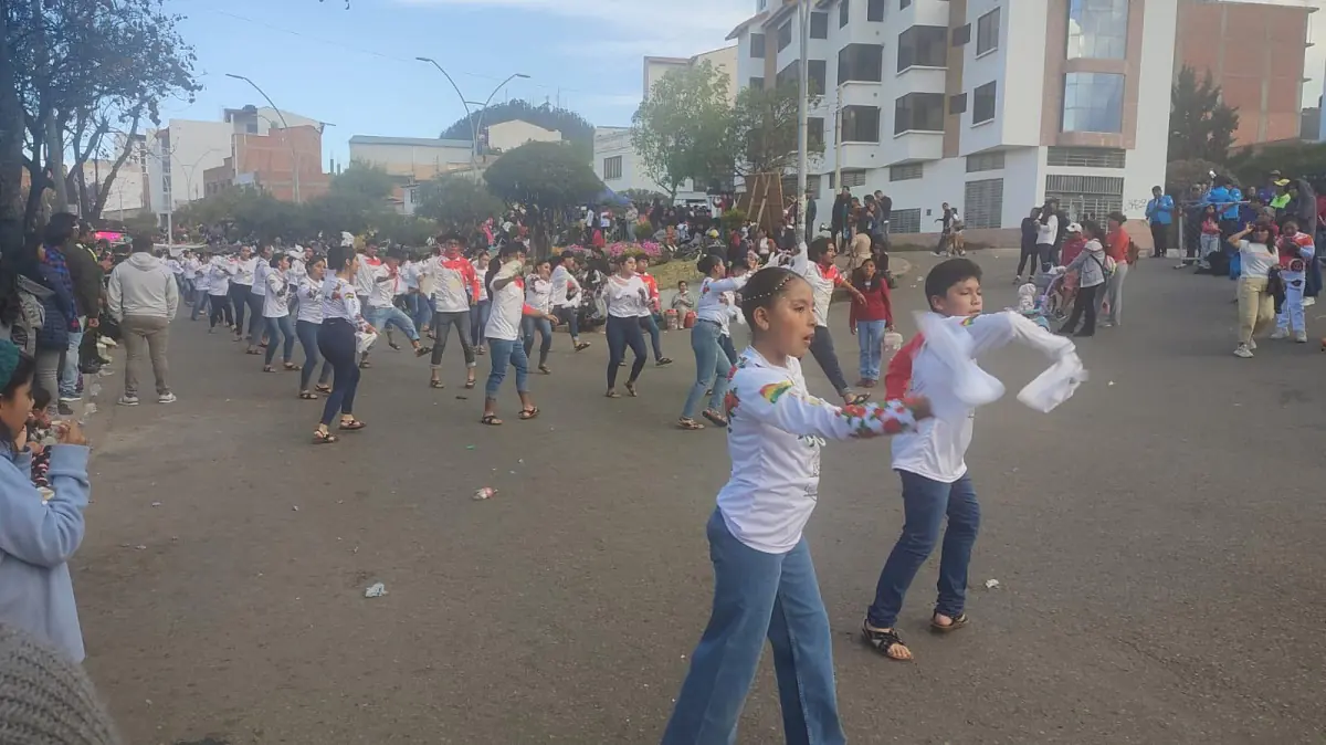 Las fraternidades dieron un adelanto de lo que se verá el sábado/Municipio de Sucre