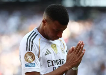 Mbappé retira su denuncia por acoso moral contra el PSG