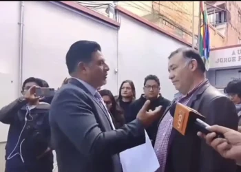El gerente de Semapa, Luis Prudencio, entregó dos impugnaciones contra el Censo 2024 en el INE. FOTO: Captura
