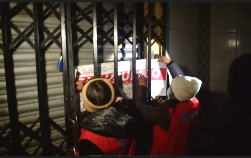 Más de 200 personas quedaron arrestadas y decenas de licorerías y discotecas clausuradas en El Alto por infringir el auto de buen gobierno. FOTO:RRSS