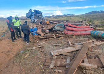 Otro accidente en la carretera La Paz-Oruro, hay un fallecido y cuatro heridos