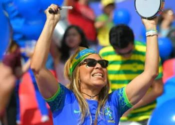 Por las niñas: Aficionados rompen estereotipos en la Copa América