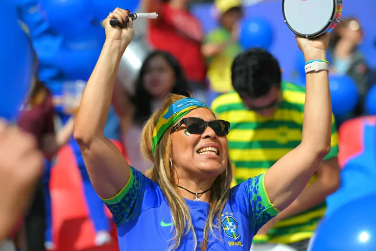 Por las niñas: Aficionados rompen estereotipos en la Copa América