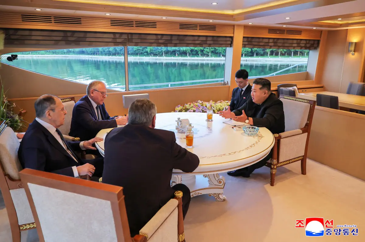 Lavrov y Kim Jong Hun definieron algunos acuerdos/AFP