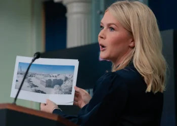 La vocera de la Casa Blanca dijo que Trump impulsa una diplomacia seria/AFP