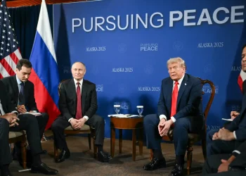 Trump y Putin dialogaron en Alaska/AFP