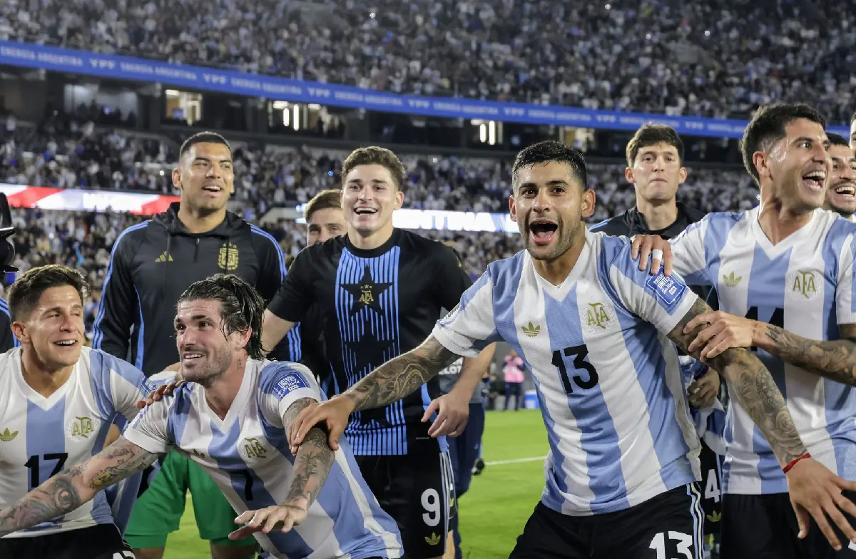 Argentina sigue líder de ranking FIFA, México se acerca al top-10