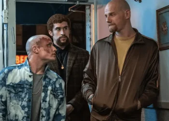 Atrapado robando, el nuevo thriller cómico que llega a cines el jueves