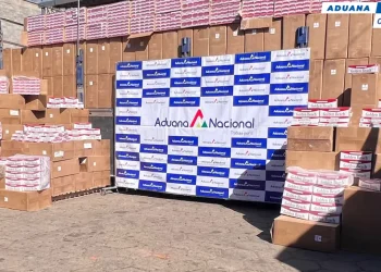 Aduana comisa 651 cajas de cigarrillos de contrabando en Santa Cruz