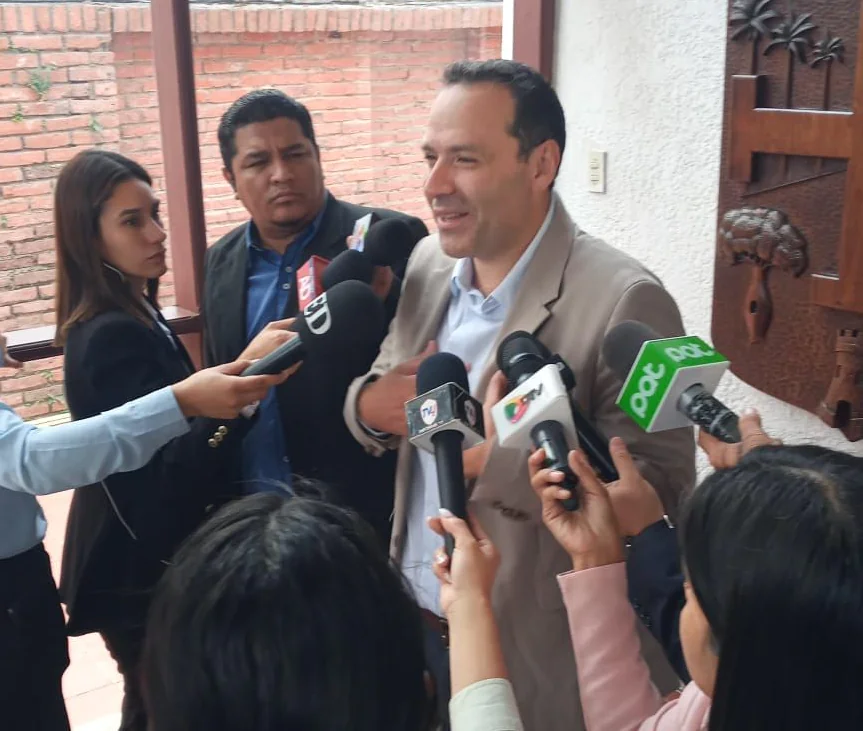 Zambrana pide a Claure que ‘reconozca’ su error y se disculpe