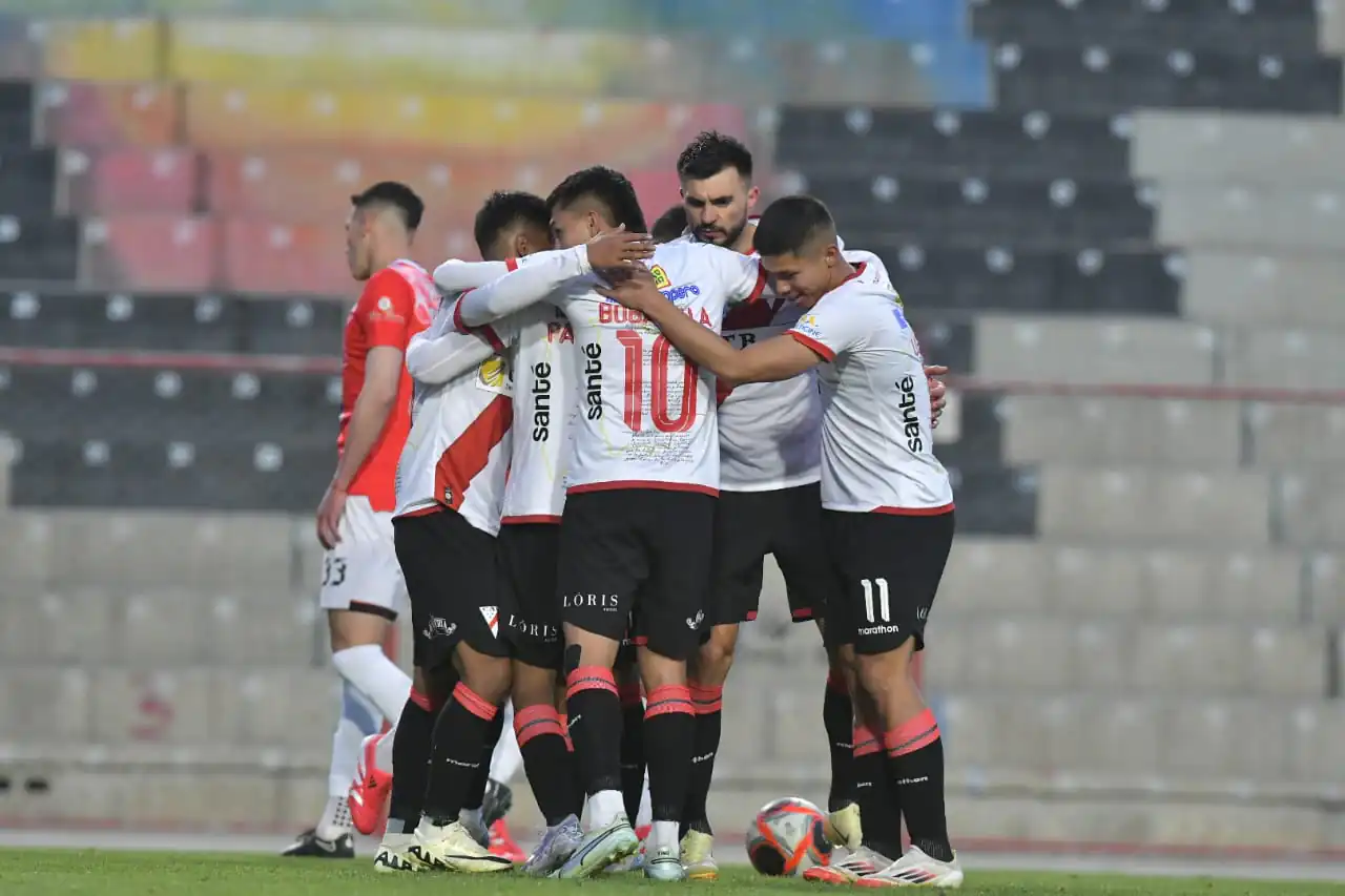 Always vence con lo justo y retoma la punta de la Liga