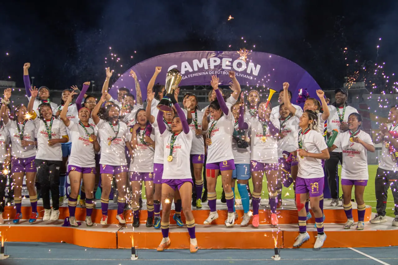 Always Ready es tetracampeón del fútbol femenino en Bolivia
