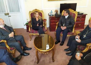 La presidenta interina en 2019-2020, Jeanine Áñez, se reúne con autoridades católicas.