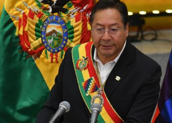 El presidente Luis Arce aludió a Perú en su mensaje del Día del Estado Plurinacional.