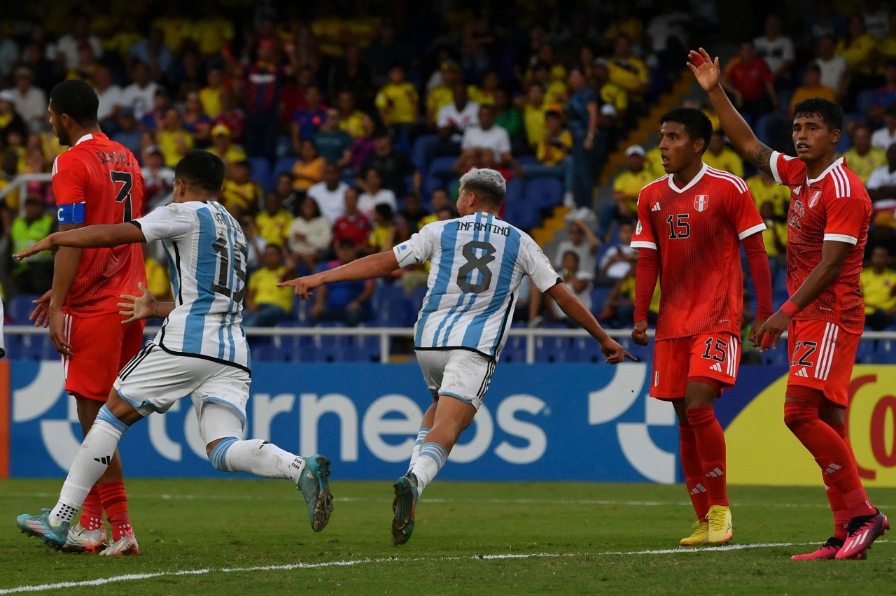 Argentina gana a Perú 1-0 y revive en Grupo A del Sudamericano Sub-20