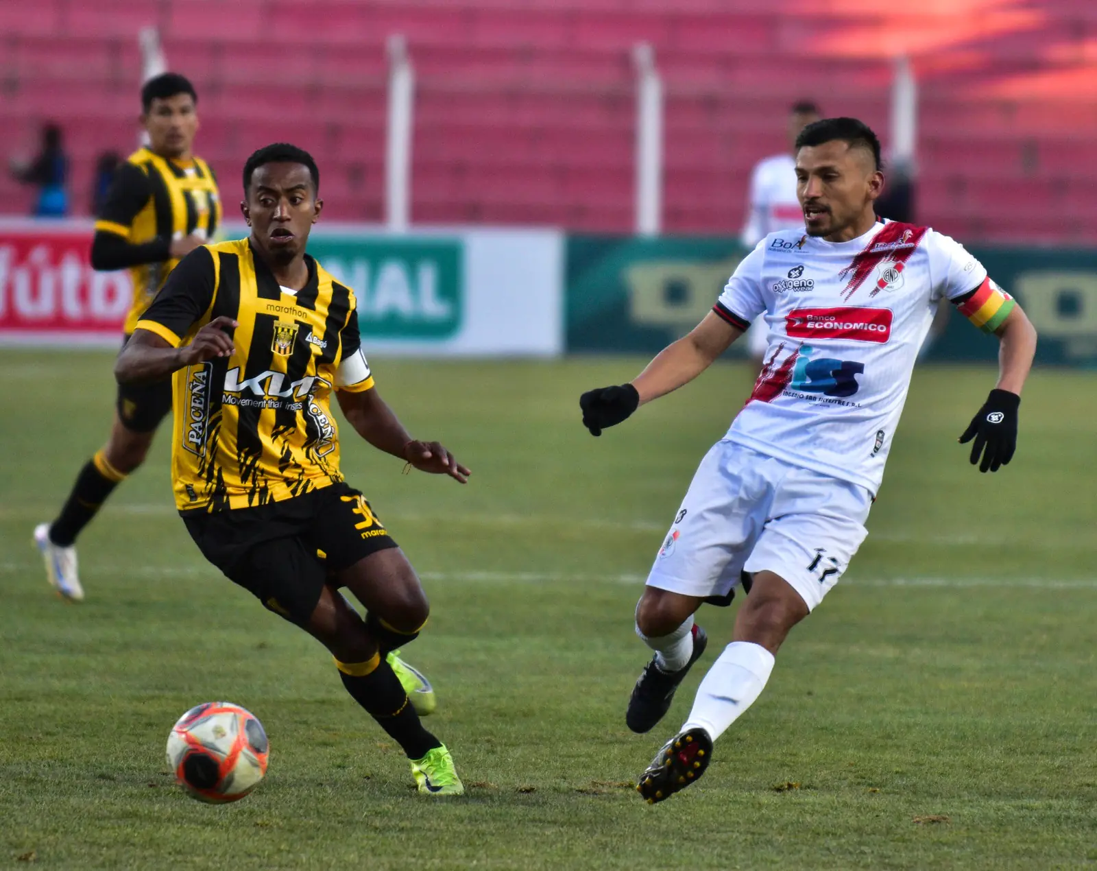 Triunfo que vale un Potosí; The Srongest 2-0 ante Nacional