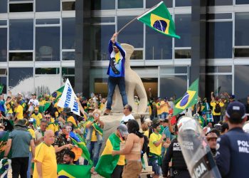 Los bolsonaristas vándalos en la toma del Congreso de Brasil.