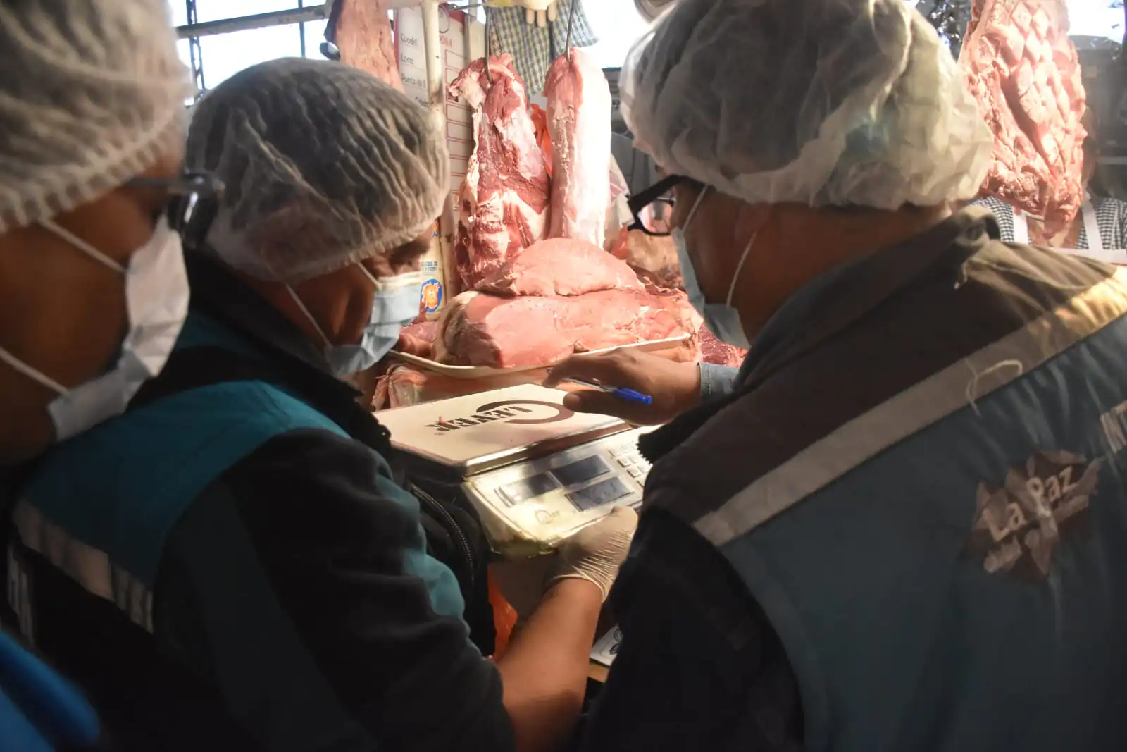 La Alcaldía detecta balanzas ‘descalibradas’ en mercados de La Paz