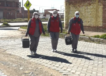 Consultorios vecinales llevan las vacunas a las zonas alejadas de El Alto
